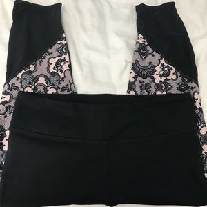 Fabletics cropped leggings